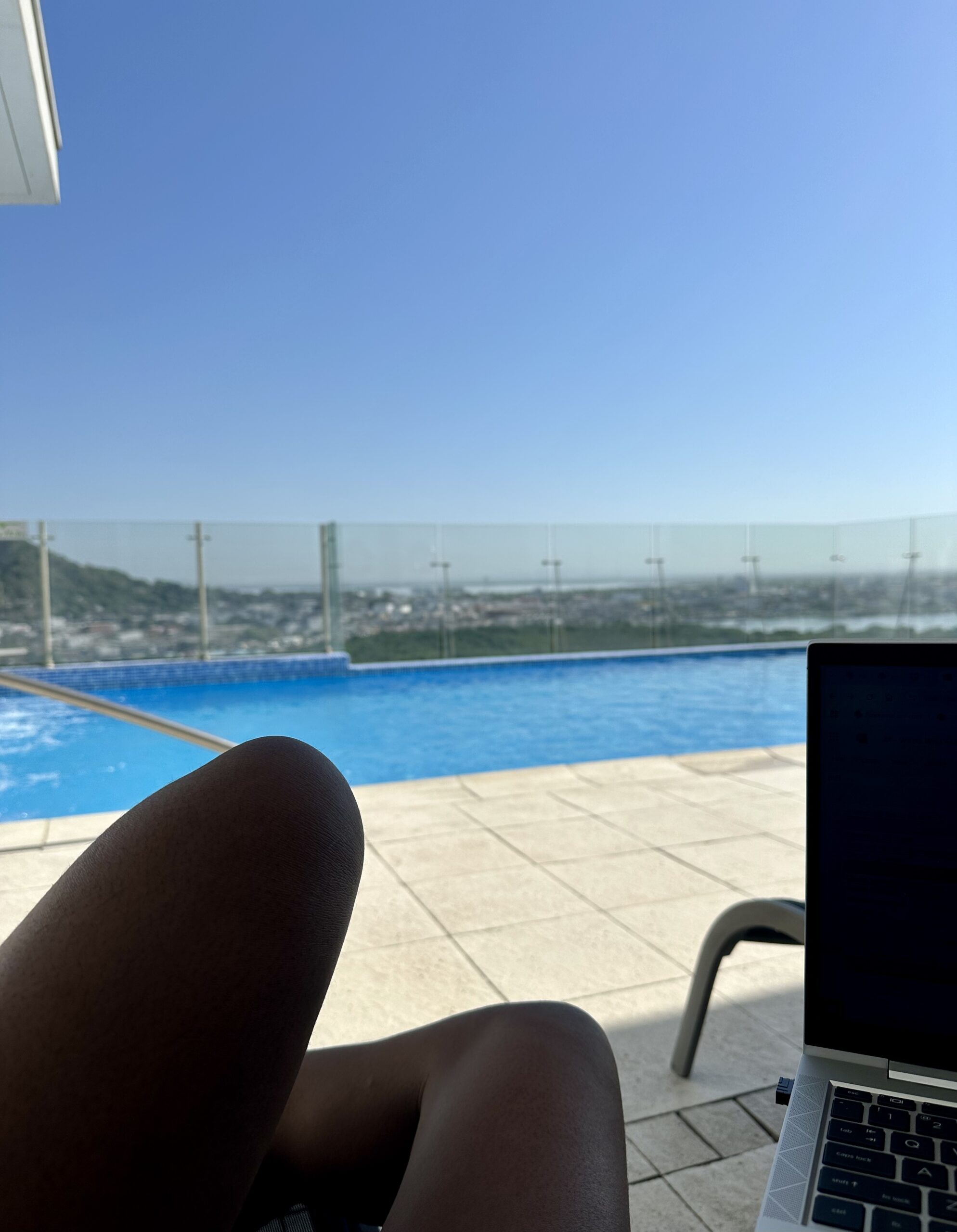 travel-while-working-full-time